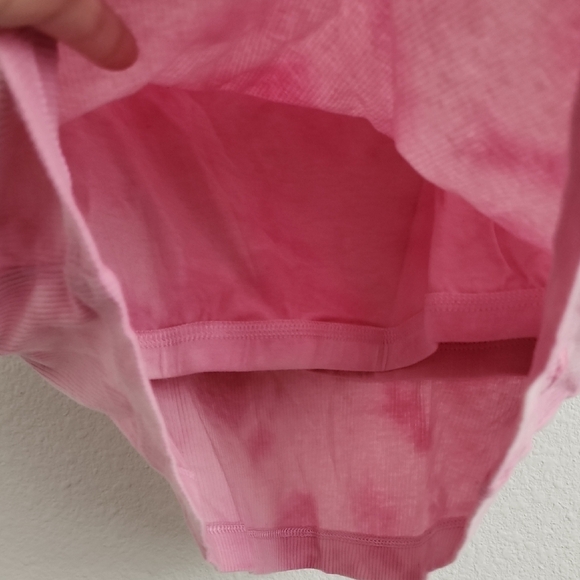 PINK Victoria's Secret Blush Tie-Dye Crop Top - Picture 4 of 5